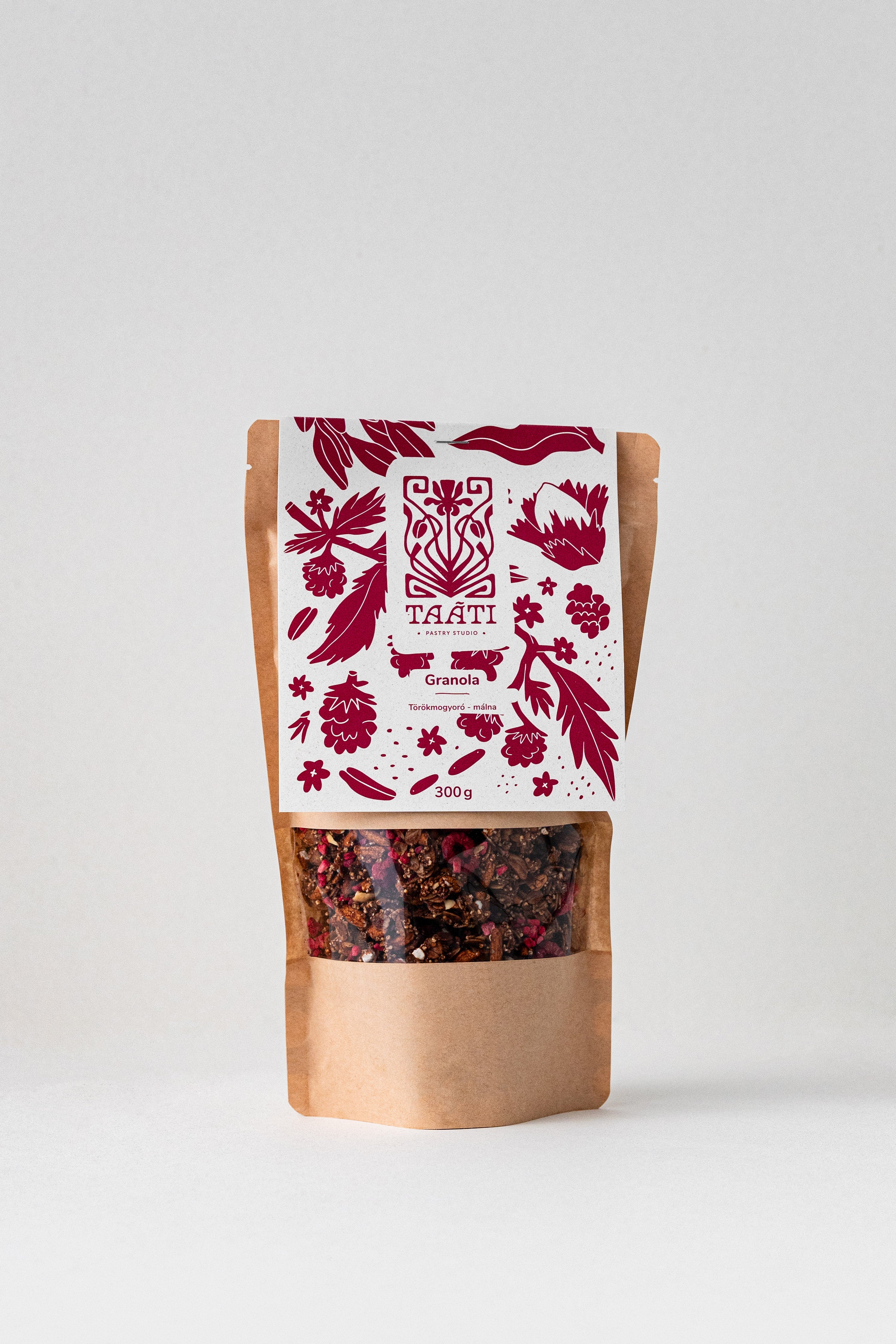 Málna–törökmogyoró granola