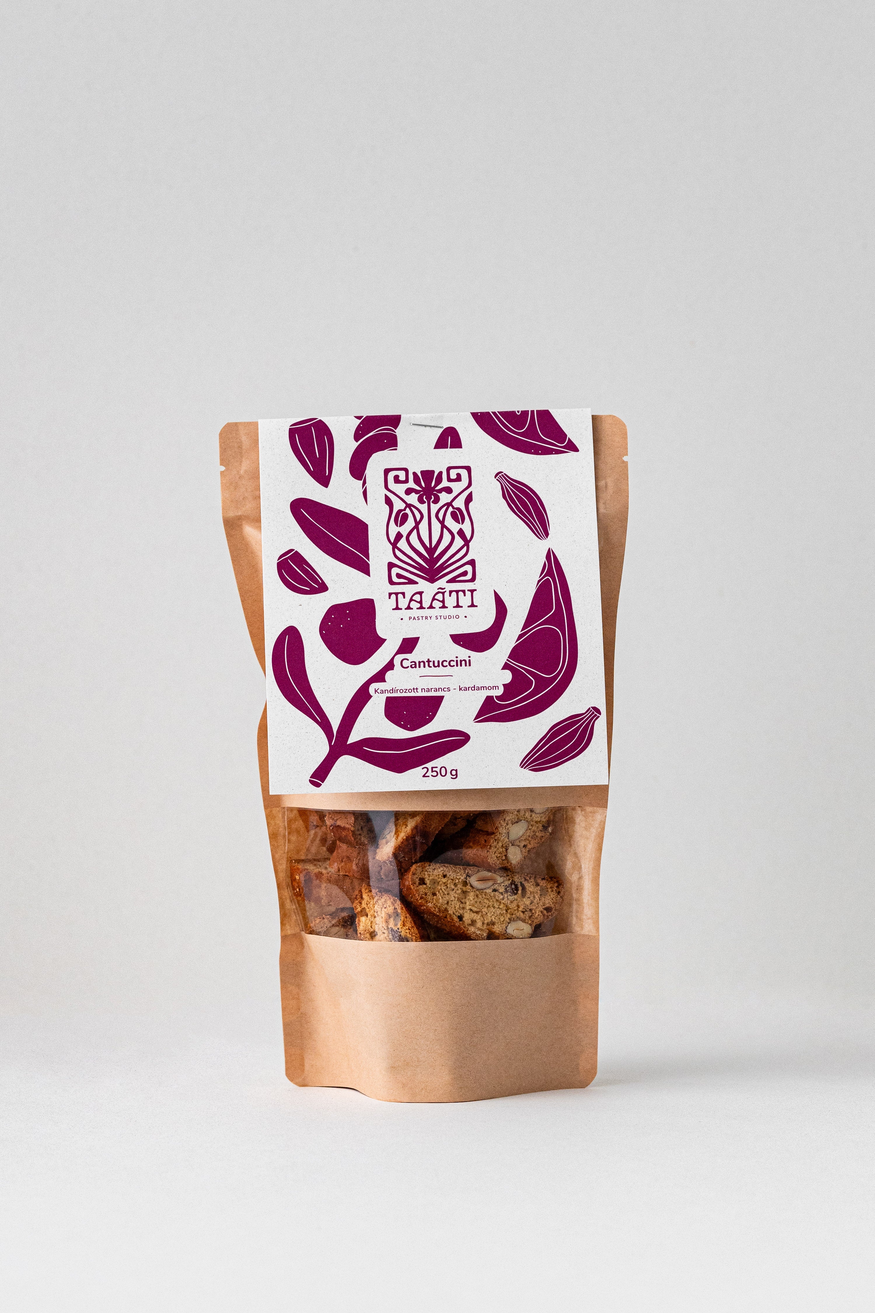 Cantuccini kardamommal, mandulával és kandírozott naranccsal