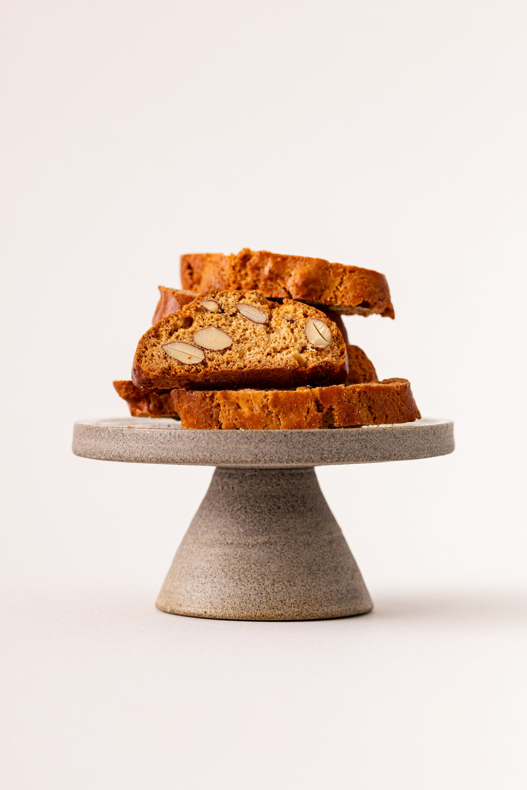 Cantuccini kardamommal, mandulával és kandírozott naranccsal