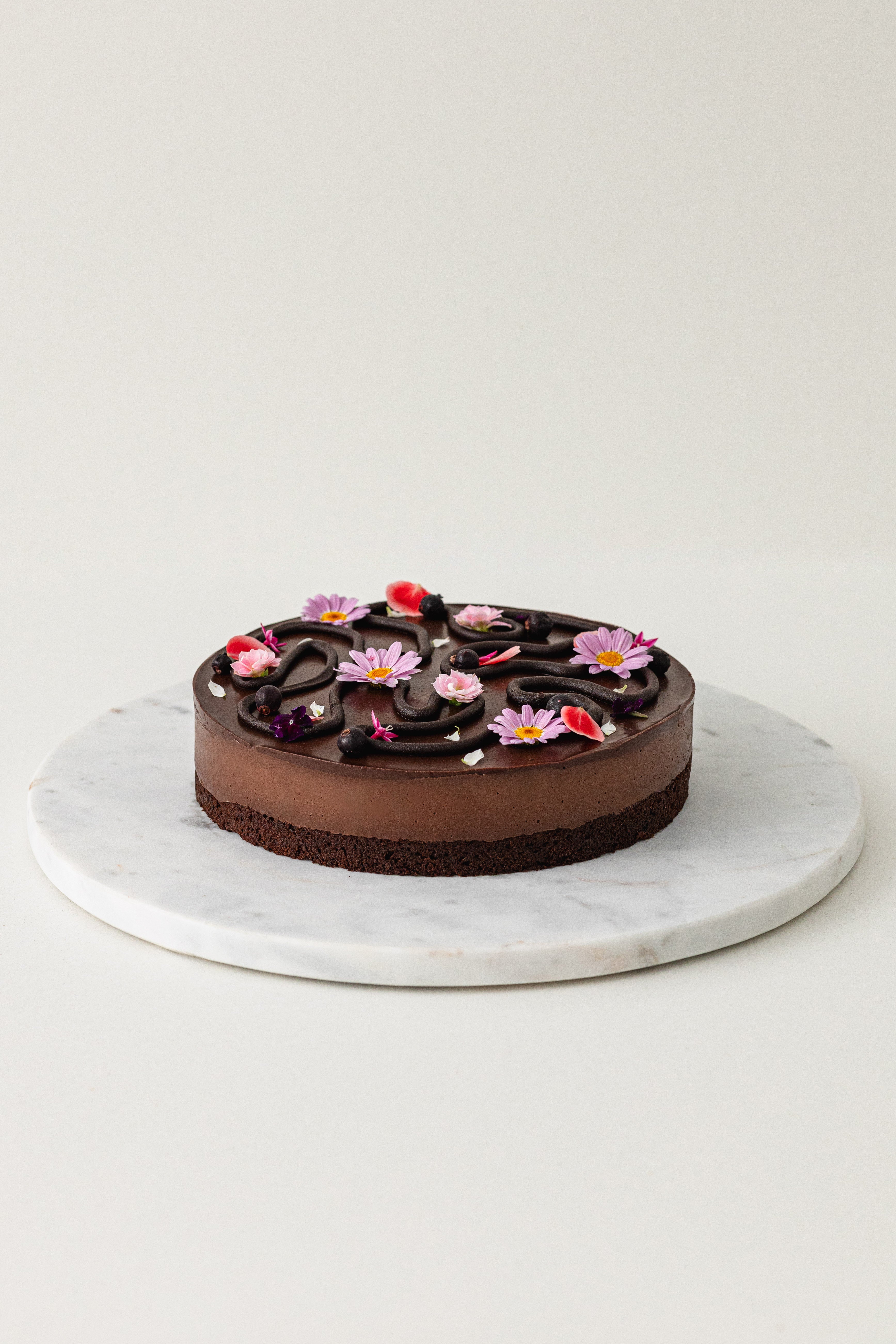 Cukkini, feketeribizli, étcsokoládé torta (mindenmentes)