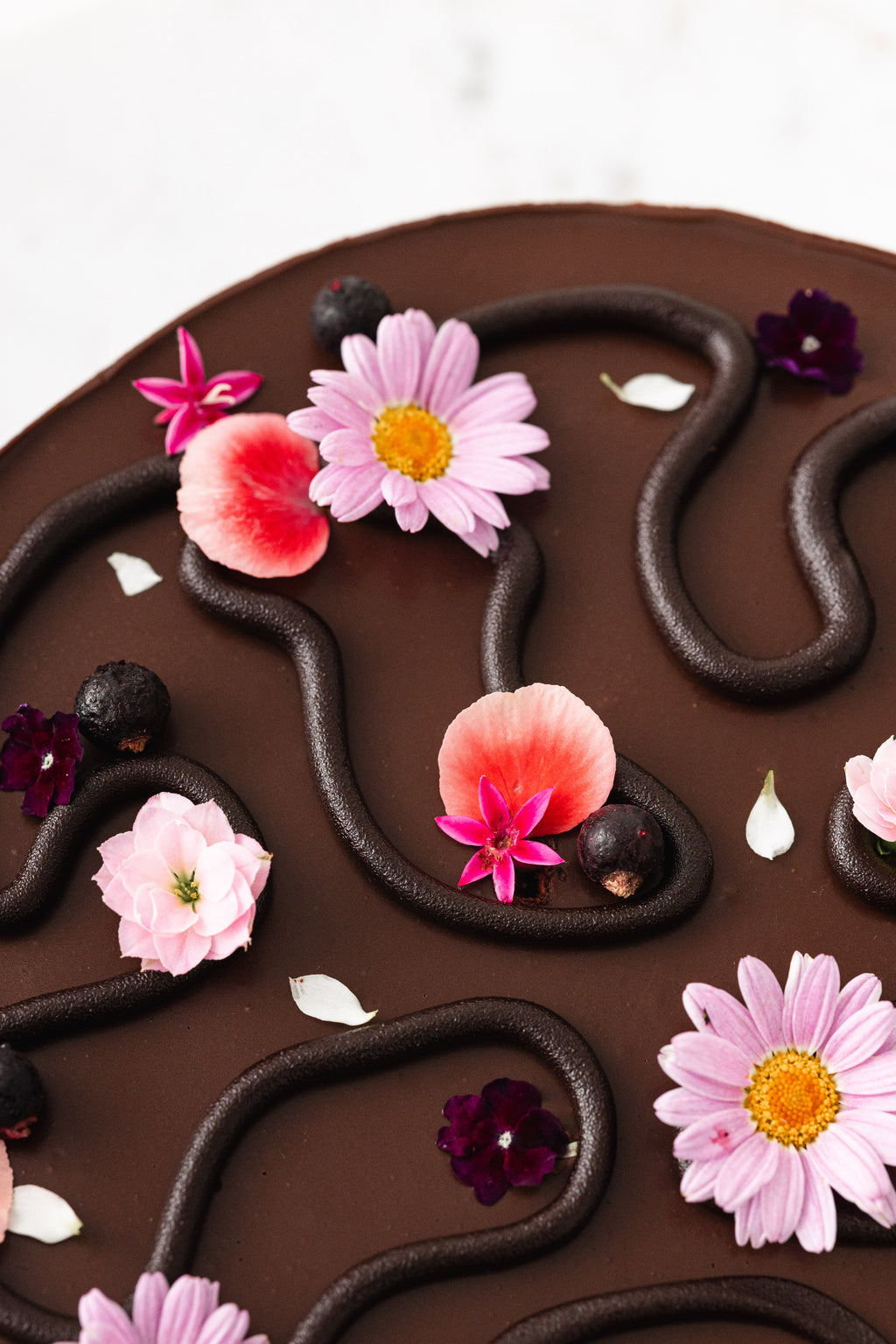 Cukkini, feketeribizli, étcsokoládé torta (mindenmentes)