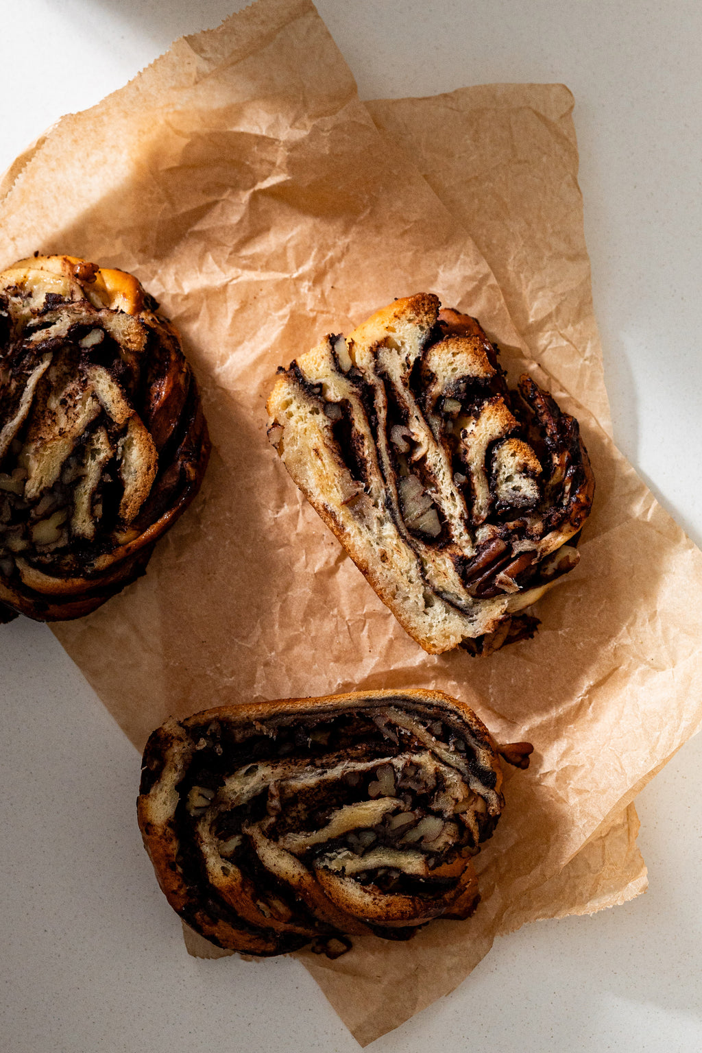 Étcsokoládés–pekándiós babka